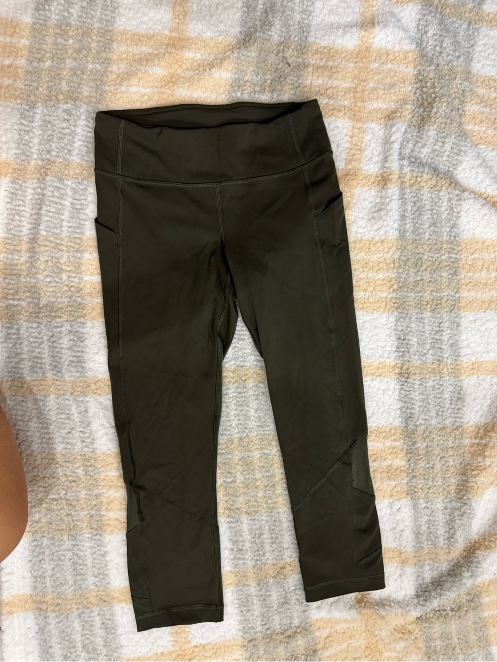 lululemon Women’s Green Solid Ankle Leggings Size 6 Stretch Zip Pocket Logo